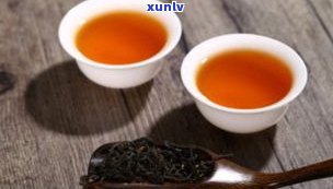 阳绿翡翠属于什么级别，探究翡翠品质：阳绿翡翠属于哪个级别？