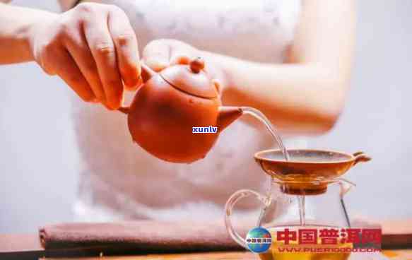 之一次冲的茶能喝吗？女生必知：首次泡的茶不宜饮用！