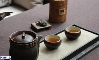 晚上可以喝普洱茶吗，晚间饮用普洱茶：适宜还是禁忌？