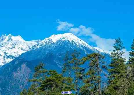 高贡山：雪山之巅，地位无可替代，雪景如诗如画