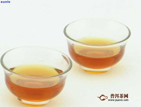 红茶能隔夜泡吗，红茶可以隔夜浸泡吗？探讨隔夜茶的安全性和适宜饮用时间