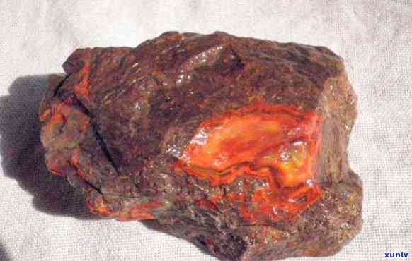 嫩江北红玛瑙石的价格，探秘嫩江北红玛瑙石的市场价格，一其珍贵价值！