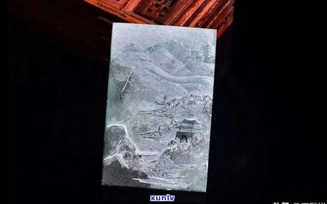 翡翠山水牌子雕刻图案，精致绝伦：翡翠山水牌子的雕刻艺术图案解析