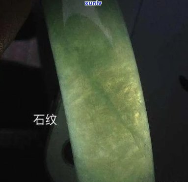 翡翠花纹多少好？探讨翡翠花纹对价值的影响