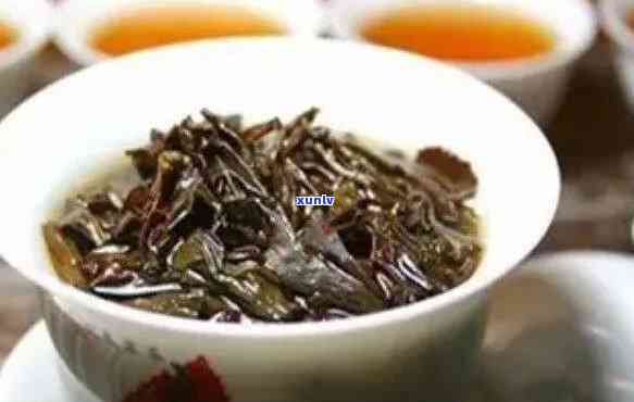 冬天隔夜的茶叶还可以继续冲水吗，冬天隔夜茶是否还能饮用？