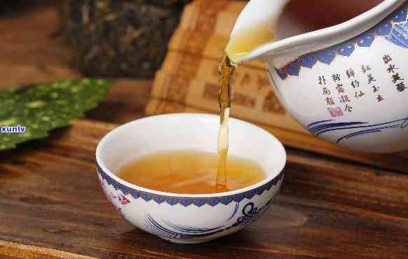 茯茶什么时候喝比较好，了解饮用时间：何时喝茯茶？