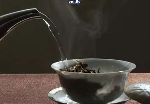 一沸的水冲泡什么茶，选择：一沸水冲泡哪种茶叶最美味？