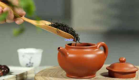 冰岛茶饼是什么茶，解密冰岛茶饼：这是一种什么样的茶？