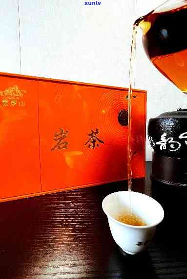 冰岛茶可以泡几泡，揭示冰岛茶的秘密：一杯茶可以泡几次？