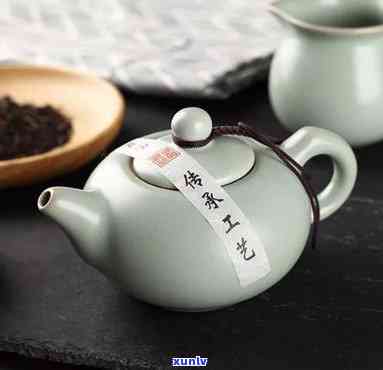 西壶泡什么茶喝，探究西壶的搭配：哪种茶叶最适合用西壶冲泡？