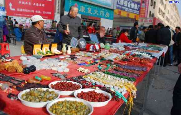 哈密玉石市场有哪些，探秘哈密玉石市场：种类繁多，品质上乘的宝石等待您来发现！