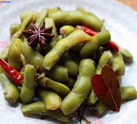 豆种飘花翡翠手串