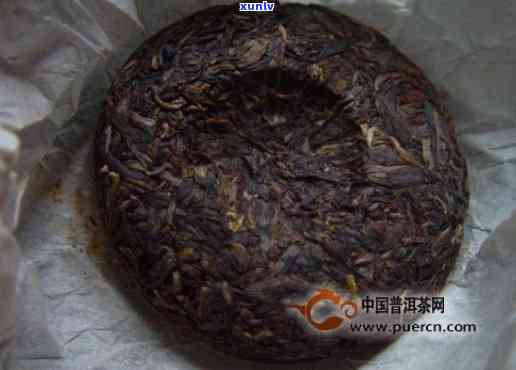 茶饼如何存放不串味呢，茶饼存攻略：如何避免串味问题？