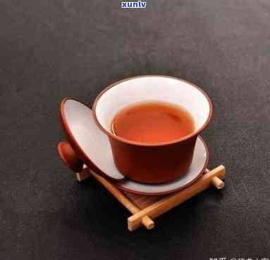 冬天用什么杯子泡茶叶，冬日茶话：最适合冬的泡茶杯推荐