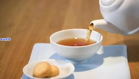 喝茶的茶点最合适的是什么，寻找搭配：喝茶时最适合吃什么茶点？