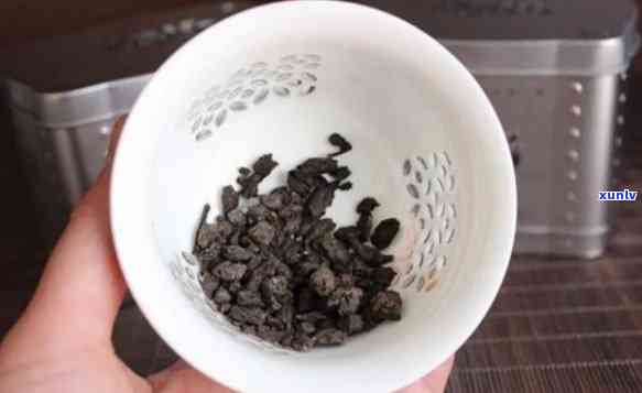 碎银子茶天喝可以吗，日解暑好选择：碎银子茶适合饮用吗？