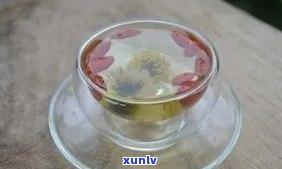 花泡水喝有什么功效和副作用，花泡水：探索其功效与潜在副作用