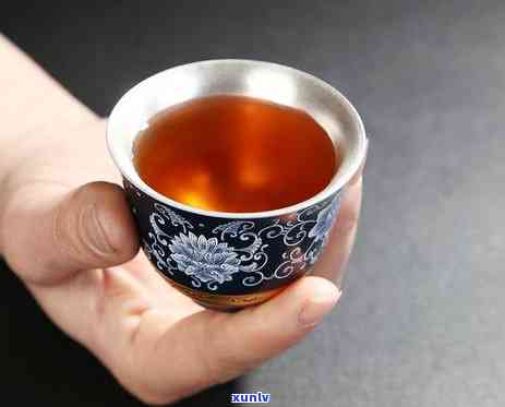 银杯泡茶有好处吗？探讨其优缺点与适宜人群