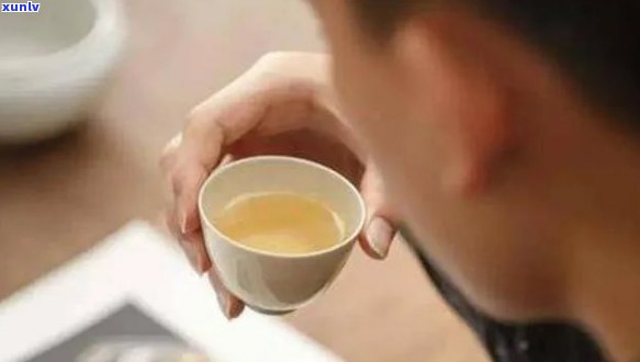 痛风的人不能喝茶吗，痛风患者是否适合饮茶？探讨相关禁忌与建议