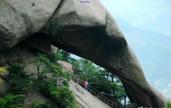 探索神秘天柱山：奇石景观与阅读体验