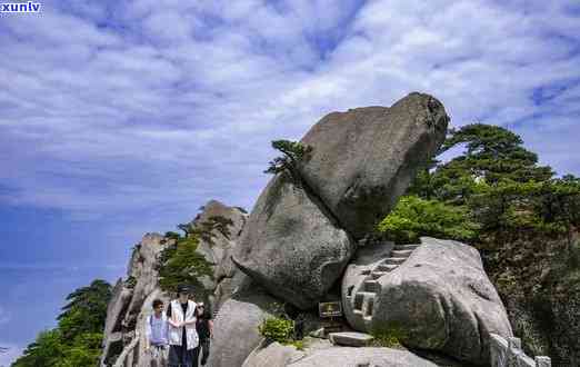 天柱山上的奇石介绍，揭秘天柱山奇石：大自然的鬼斧神工之作