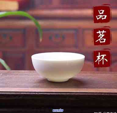 喝茶的器皿有哪些，品茗雅趣：探究喝茶的器皿种类与选择