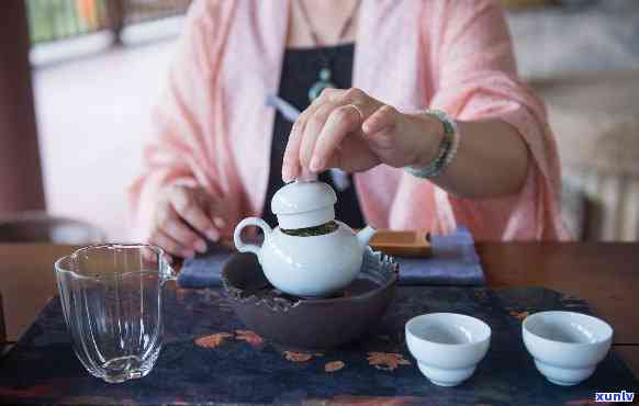 下雨幽静喝茶的图片-下雨幽静喝茶的图片大全