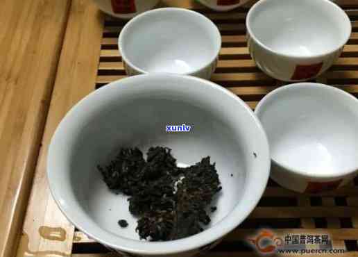 下关沱青心紧茶开，品鉴云南名茶：下关沱青心紧茶的魅力与韵味