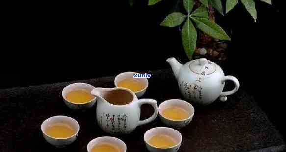 功夫茶的茶杯叫什么名字，探究功夫茶文化：你知道茶杯的名字吗？