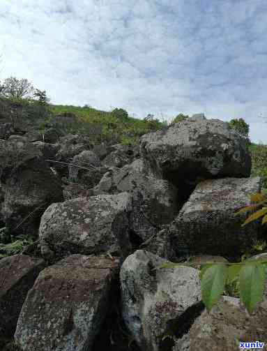 玉环火山口遗址：探索神秘的地质奇观，揭秘其历与科学价值