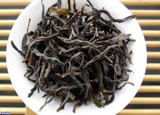 高山单丛是红茶吗，高山单丛：红茶还是绿茶？