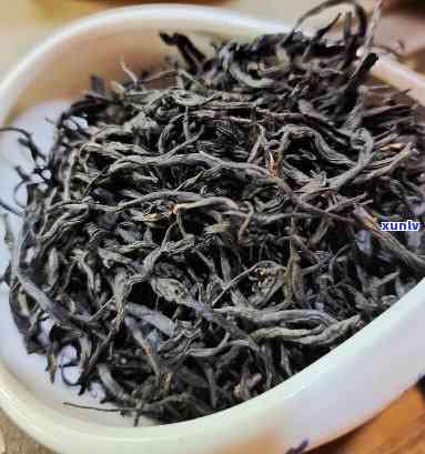 大树松针红茶，品味大自然：探索大树松针红茶的魅力