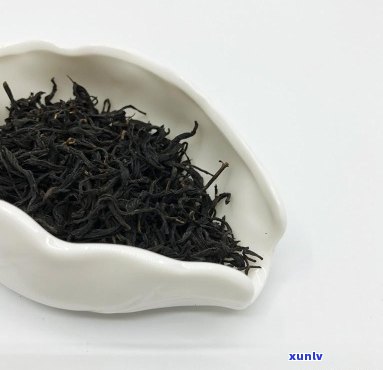 全面了解小种红茶：品种、特点及图片展示