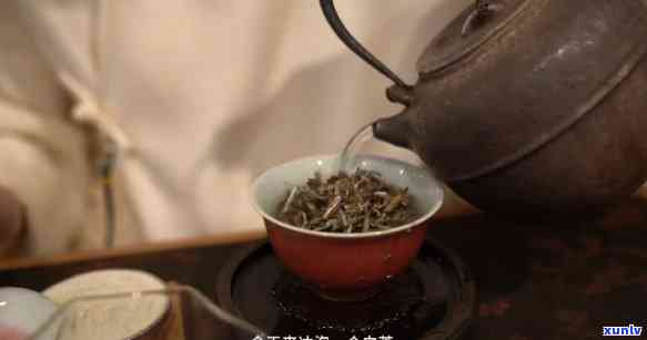 独自一人喝茶的心情说说，独享静谧时光：独自一人喝茶的心情体验