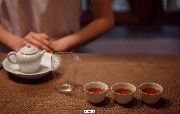 送朋友茶是什么意思，探究礼物文化：送朋友茶的含义与寓意