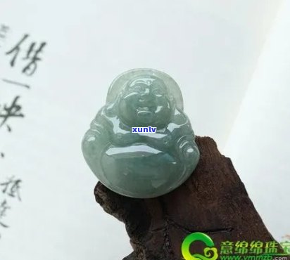 什么人戴翡翠佛公，佩戴翡翠佛公的人群分析