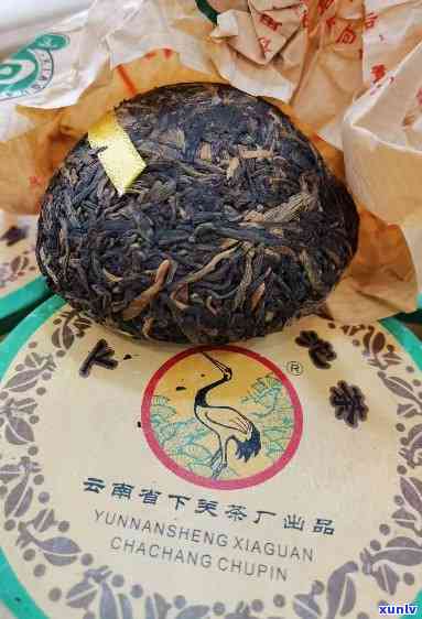 2004年下关金丝沱茶，【2004年】下关甲沱 金丝沱茶 357g/饼 昆明茶厂出品 纯料老班章普洱茶生茶 陈年熟茶礼品盒装 紫砂茶具套装 茶叶小种红茶乌龙茶白茶武夷山大红袍罐头礼盒茶叶生日礼物商务送礼佳品