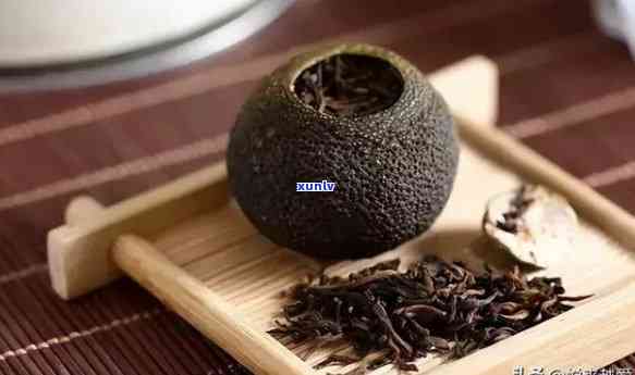 小青柑生茶和熟茶有什么区别，初识普洱：小青柑生茶与熟茶的异同解析