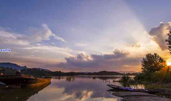 五岳翡翠挂件图片大全，欣赏五岳美景，尽在翡翠挂件图片大全！