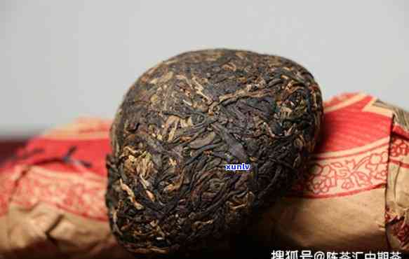 下关沱茶甲级和下关甲沱，品尝云南特色：下关沱茶甲级与下关甲沱的区别与口感