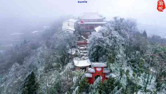 重庆三峡飘雪，冬日仙境：重庆三峡飘雪的美丽景色