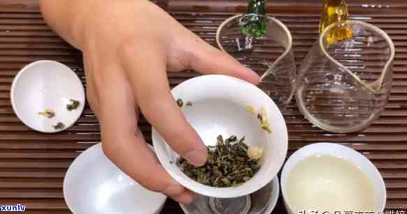 用茶杯泡茶叶的 *** 图解，「图解」用茶杯泡茶叶的正确 *** 