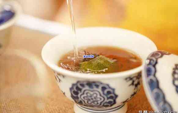 露茶上面为什么有白色粉末？能喝吗？