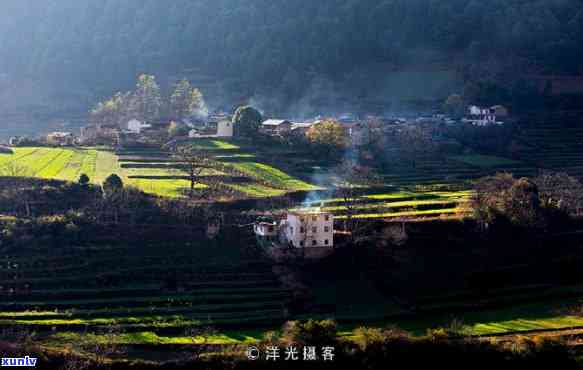 丽江翡翠市场更便宜的玉石多少钱一个，探秘丽江翡翠市场：更便宜的玉石价格是多少？