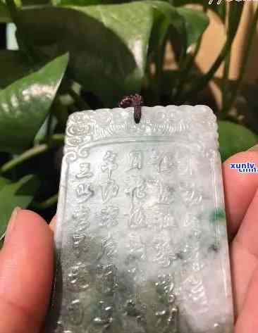 翡翠四六牌是什么意思，解析翡翠四六牌的含义与文化内涵