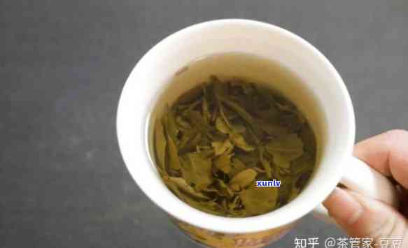 隔夜泡的茶第二天还能喝吗，隔夜泡的茶是否能饮用？第二天是否安全？