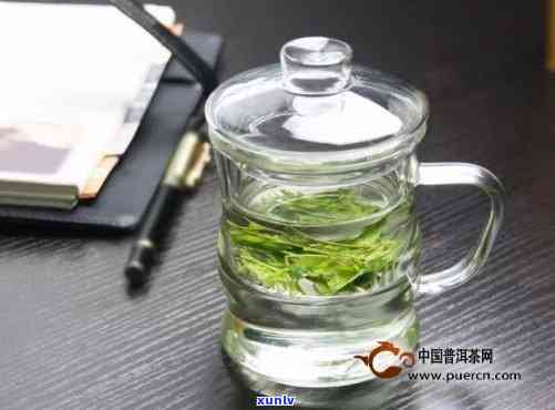 茶叶要怎么泡在水杯上，茶叶冲泡全攻略：如何在水杯中泡出美味茶香？