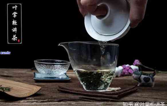 茶叶吸味道要泡开吗为什么，绿茶爱好者必看：茶叶吸味道前需要泡开吗？原因解析