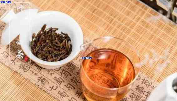 红茶放多少茶叶合适喝，如何确定合适的茶叶量：红茶的冲泡技巧