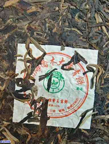 2005雀班章茶王，2005年雀班章茶王：一款传奇普洱茶的诞生与传承